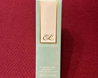 PICKER New In Box Este Lauder YouthDew Eau de Parfum Spray
