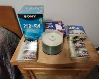 PICKERS Assorted New Recording Media Lot CDR, DVDR DVD RW Discs