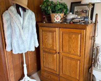 Vintage and modern decor. Farmhouse, country, cottage core.