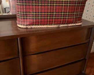 Vintage picnic basket