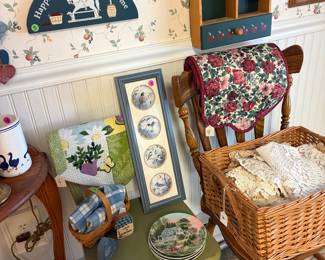 Vintage and modern decor. Farmhouse, country, cottage core.