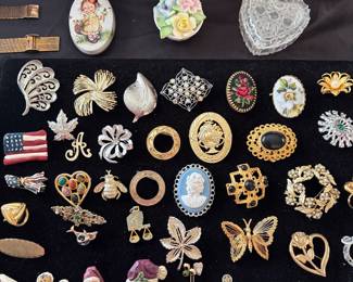 Vintage brooches