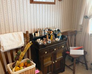 Vintage and modern decor. Farmhouse, country, cottage core.
