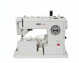 Pfaff Electronic Sewing Machine second image