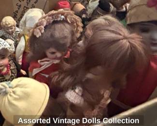 Assorted Vintage Dolls Collection third image