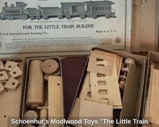 Schoenhuts Modlwood Toys The Little Train Builder