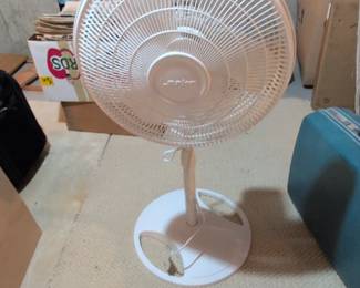Lasko Oscillating Pedestal Fan