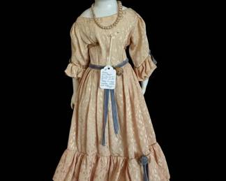 th Century China Flat Top Shoulder Head Doll