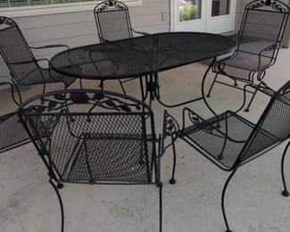 Russell Woodard Wrought Iron Patio Dining Set