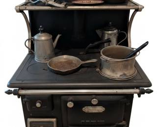 Quick Meal Ranges Salesman Sample Cast Iron Stove second image