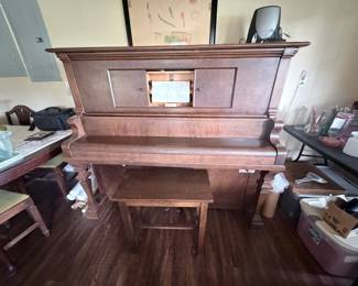 Working player piano