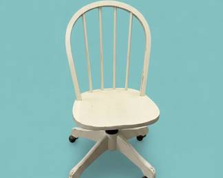 Vintage John Thomas Furniture Windsor Spindle Back Desk Chair second image