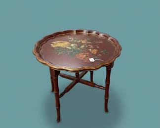 Chinoiserie Style Papier Mache Tray Table second image