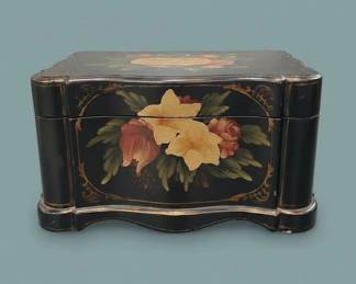 Vintage Black Lacquer Chinoiserie Jewelry Box with Floral Motif second image
