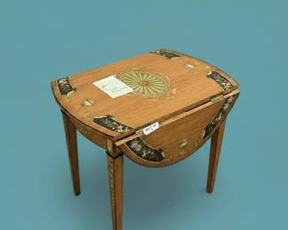 George III Satinwood Pembroke Table with Marquetry second image