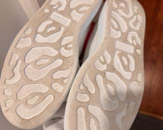 Alexander McQueen Oversized Sneakers. Size 40. Photo 3 of 3. 