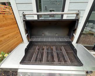 Weber Genesis II Special Edition Gas Grill with Grill Thermometer. Photo 4 of 5.