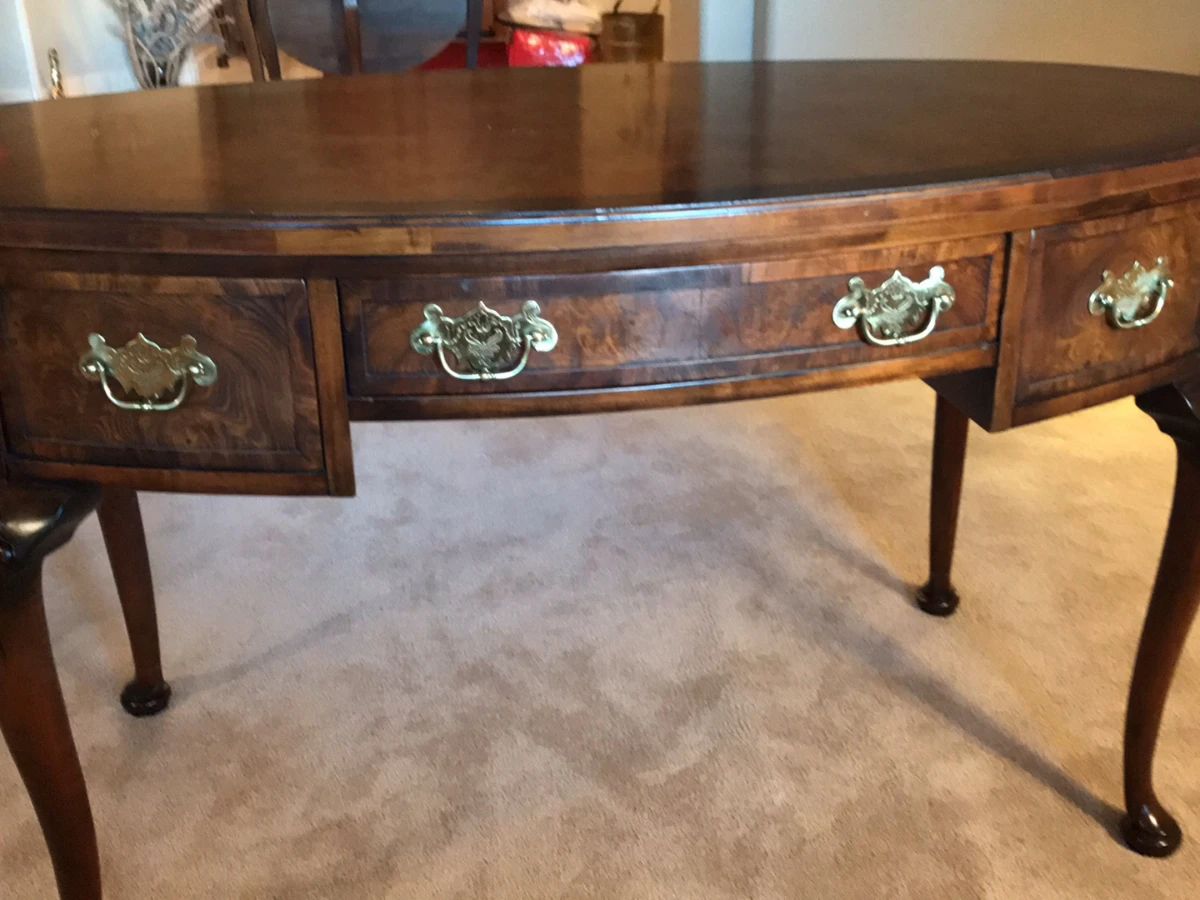 Hekman Crotch Mahogany Oval Desk