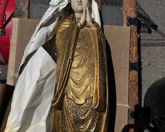 Traditional chinese statue