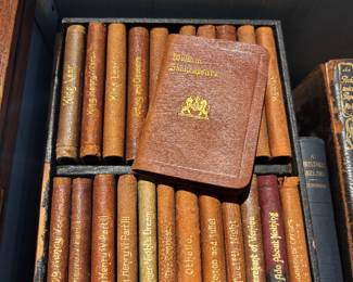 Shakespeare antique set of miniature books