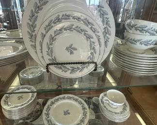 MINTON DINNER SERVICE