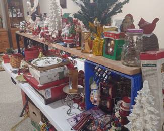 Fill a Bag in the Mini Christmas Store ! 