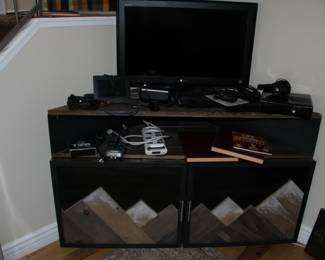 Mountainous Corner TV stand