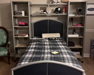 Contemporary Twin Platform/Panel Bed with Bookcase Wall Unit – c. 1995–2005