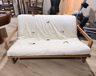 Oak futon
