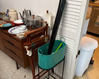 Cabinet Is NOT FOR SALE