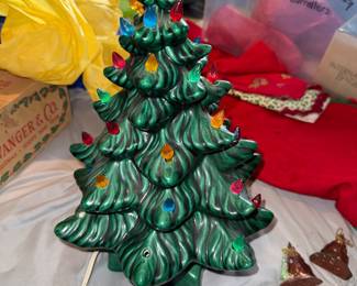 Medium size ceramic Christmas tree (small chip on top)