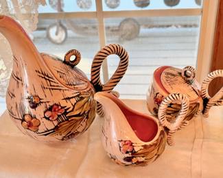 Scarce Vintage set Pitcher, Sugar and Creamer Hull, Flite pattern
