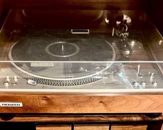 Pioneer Turntable, PL-530