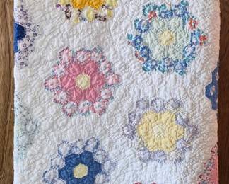 Excellent condition Queen size Grandmothers Flower Garden quilt 