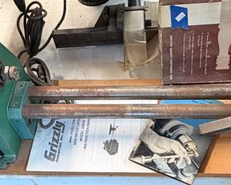 Grizzly Wood Lathe