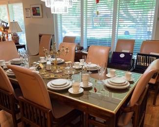 Items Located In The Dining Room