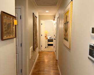 Items Located In The Central Hallway