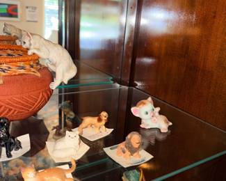 Items Located In The Dining Room