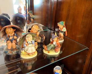 Items Located In The Dining Room