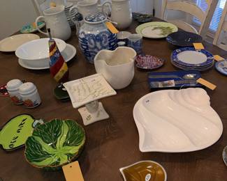Items Located In The Kitchen Dining Room