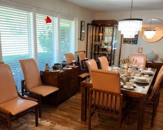 Items Located In The Dining Room