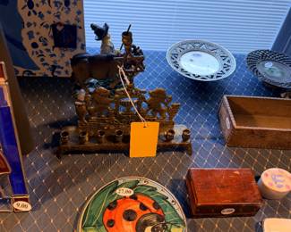 Items Located In The Family Room
