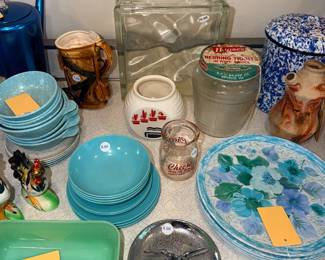 Items Located In The Kitchen Dining Room