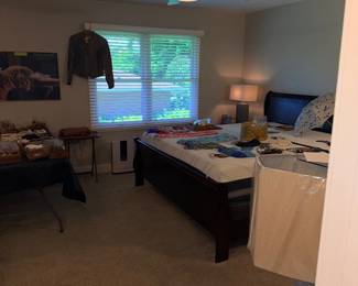 Items Located In The 4th Bedroom (MASTER)