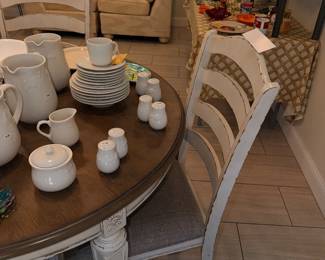 Items Located In The Kitchen Dining Room