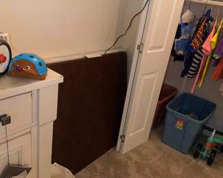 Items Located In The 2nd Bedroom