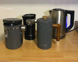 KFF043 Electric Kettle & French Coffee Press Set
