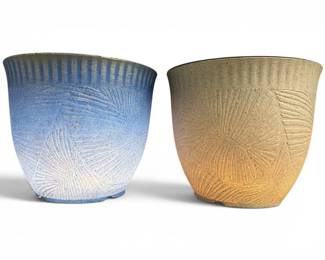 41 HandmadeBlueSandToneTexturedSolarLightUpResinPlanter