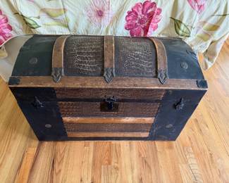 Vintage Trunk