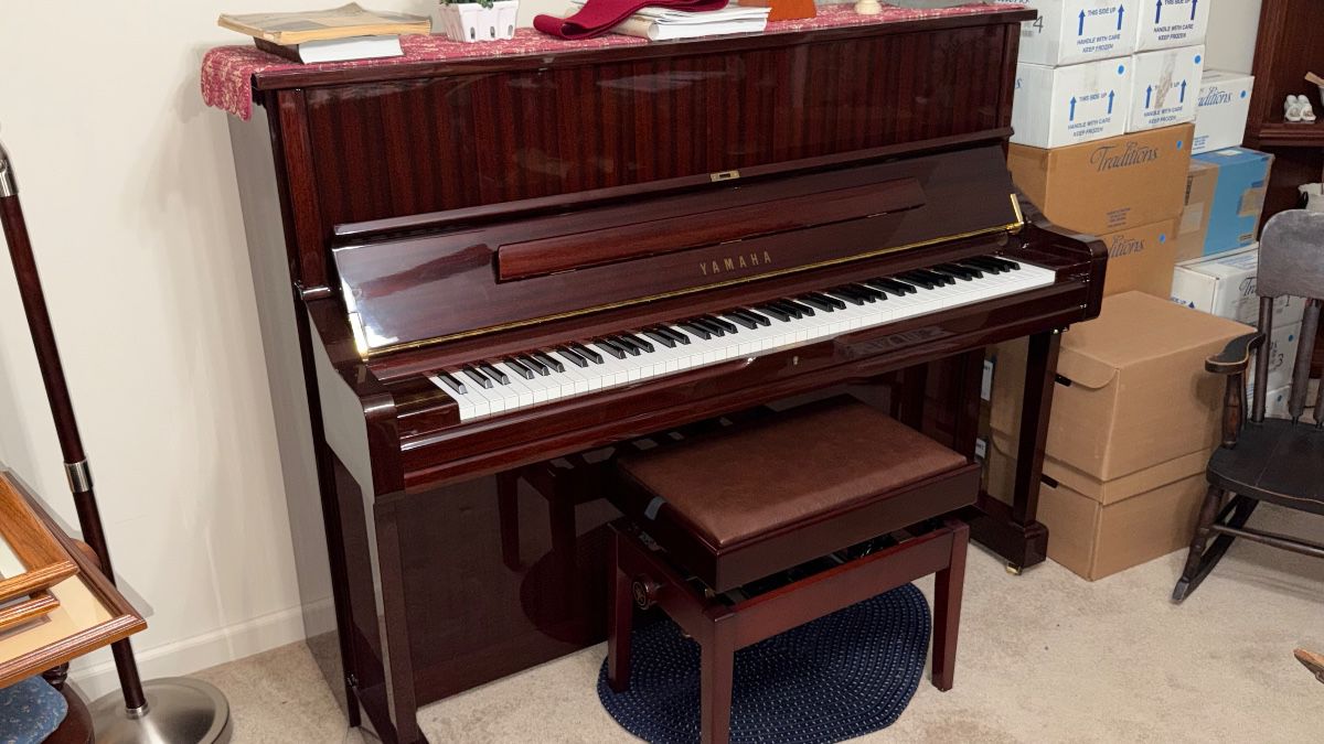 Gorgeous Yamaha U1 Upright Piano in Excellent Condition!